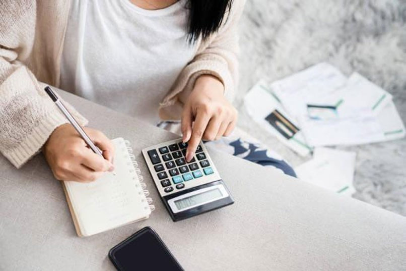Khách hàng cần tính toán cẩn thận các khoản nợ gốc, lãi và phí để chuẩn bị tài chính phù hợp cho việc tất toán