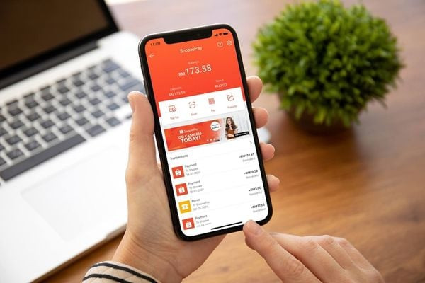 Giao diện chọn phương thức thanh toán ShopeePay trên ứng dụng Shopee