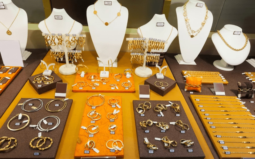 Có nên mua vàng Ý 750 hay không phụ thuộc vào mục đích sử dụng