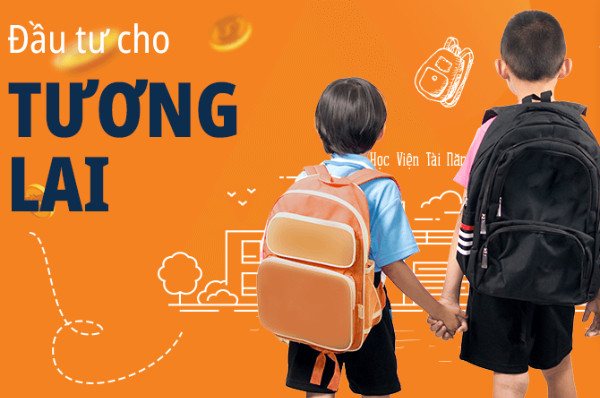 Người vay vui vẻ nhận khoản tiền